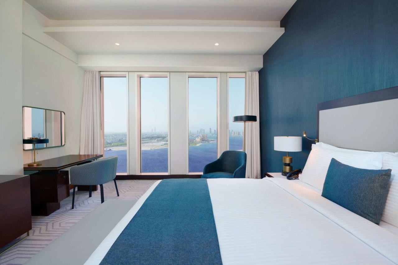 Wyndham Grand Doha West Bay Beach Экстерьер фото A room at the hotel